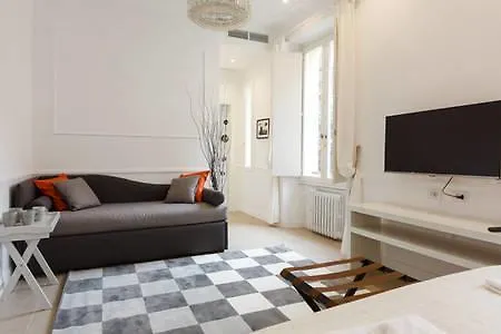 Apartment Divina